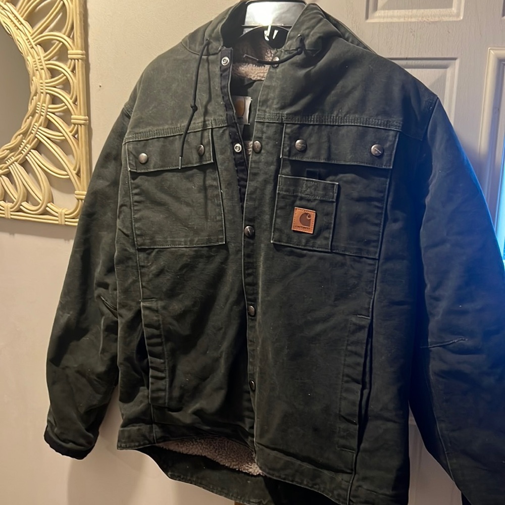 Hunter green carhartt jacket- button up- make an offer